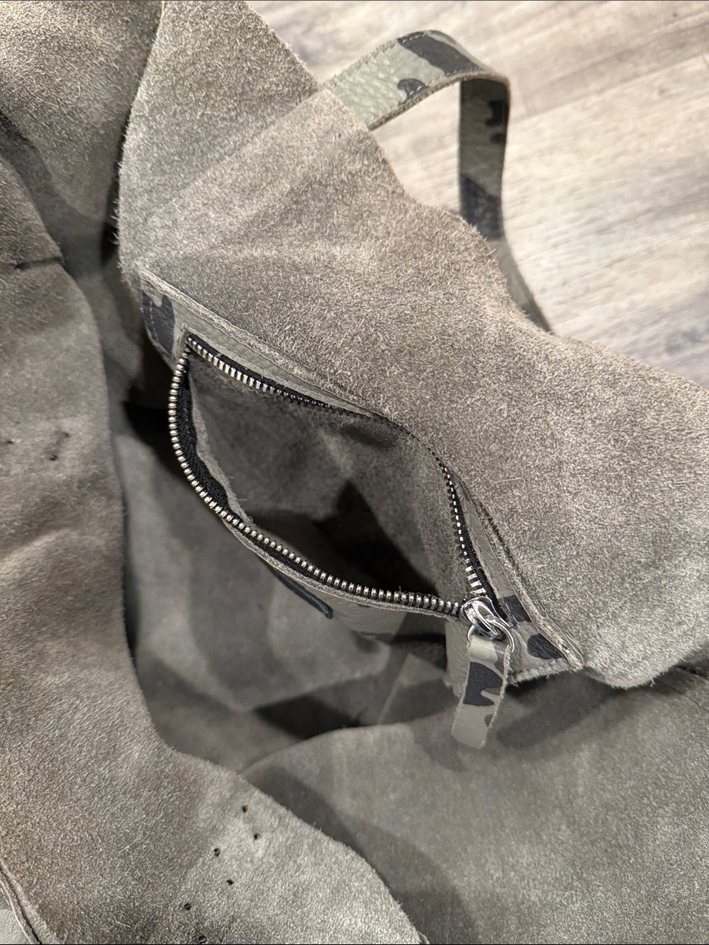 LAGGO 'Miley' Leather Tote Bag in Olive Camo - Picture 7 of 14